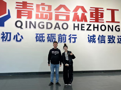 Welcome Japanese customers to visit our factory