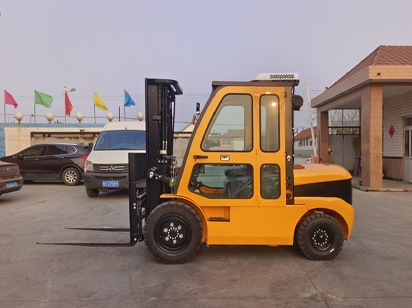 3.5T Diesel Forklift | ISUZU 4JG2-4.5m Mast-Side Shift-Closed Cab- Cooling AC