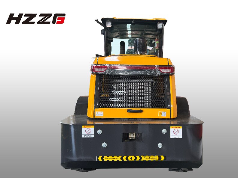 Top Applications of Rough Terrain Forklifts